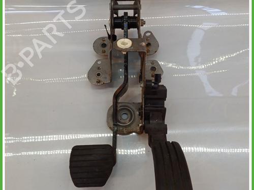 Pedal RENAULT MEGANE III Grandtour (KZ0/1) 1.5 dCi (KZ09, KZ0D, KZ1G, KZ29, KZ14, KZ1W, KZ10, KZ1F,... | BP17633329I4 