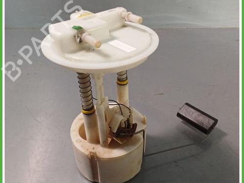 Used Fuel pump NISSAN JUKE (F15) 1.5 dCi (110 hp) 24450483