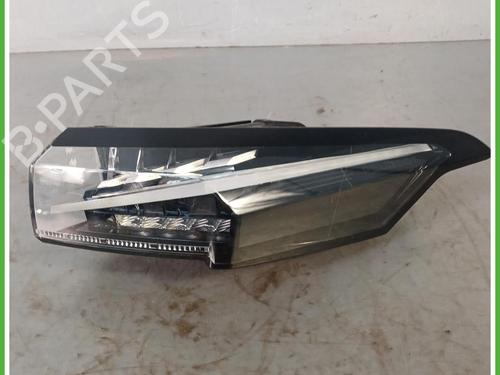 Used Right taillight Right taillight PEUGEOT 308 III (FB_, FH_, FP_, F3_, FM_) PureTech 130 (FPHNSL, FPHNST) (131 hp) 40072644 40072644