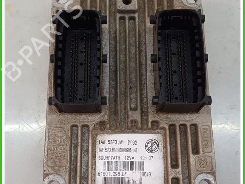 Used Engine control unit (ECU) Engine control unit (ECU) FIAT GRANDE PUNTO (199_) 1.2 (65 hp) 40136111 40136111