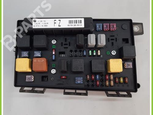 Zekeringkast OPEL ASTRA H (A04) 1.7 CDTI (L48) (100 hp) 11368643
