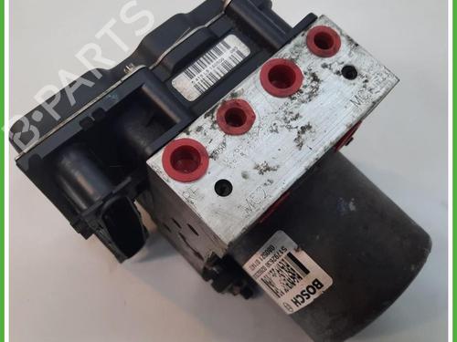 Used ABS pump ABS pump PEUGEOT 206 Hatchback (2A/C) 1.4 HDi eco 70 (68 hp) 40131752 40131752