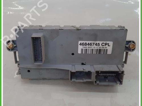 Fuse box FIAT CROMA (194_) 1.9 D Multijet (194AXC1B, 194AXC12) | BP14454615E1 