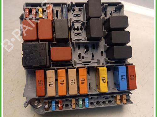 Used Fuse box Fuse box FIAT BRAVO II (198_) 1.6 D Multijet (198AXL1B) (120 hp) 40076470 40076470