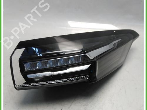 Used Right taillight Right taillight PEUGEOT 308 III (FB_, FH_, FP_, F3_, FM_) PureTech 130 (FPHNSL, FPHNST) (131 hp) 40072646 40072646