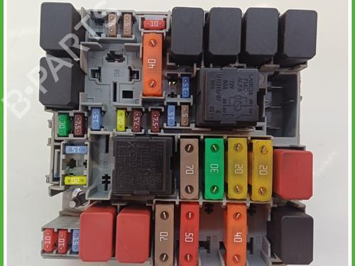 Used Fuse box FIAT PUNTO (199_) 1.4 Bifuel (78 hp) 17313406