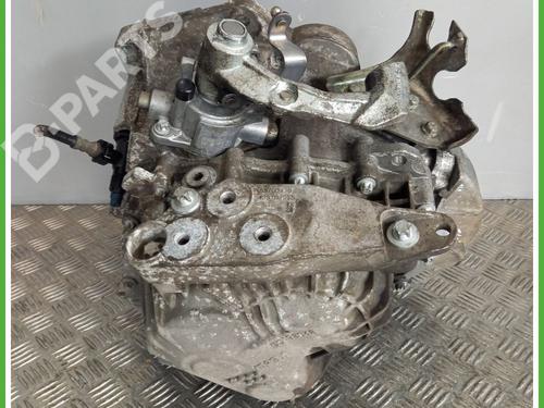 Ressort de pédale de freins Massey Ferguson 35, 135, 148, 158, 835 (OEM : 180809M1