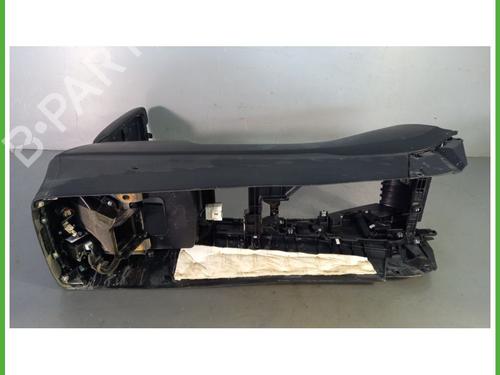 Armrest / Center console KIA SORENTO III (UM) 2.2 CRDi | BP29355925I20 