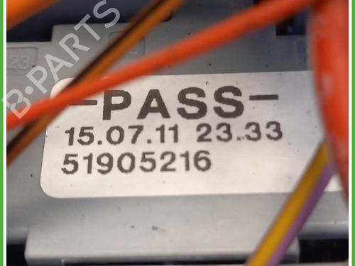 Fuse box FIAT 500 (312_) 0.9 (312AXG1A, 312.AXG11) | BP40076376E1 - Image 3