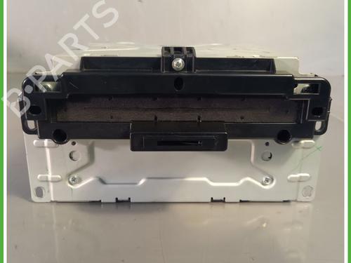 Used Radio FIAT FREEMONT (345_) 2.0 JTD 4x4 (170 hp) 30169415