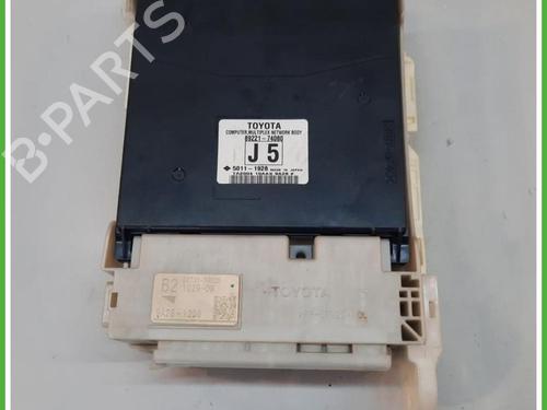 Used Fuse box Fuse box TOYOTA IQ (_J1_) 1.0 (KGJ10_, KGJ10R) (68 hp) 40134707 40134707