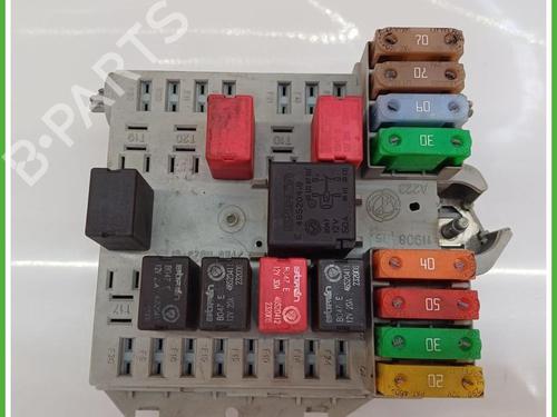 Used Fuse box Fuse box LANCIA YPSILON (843_) 1.2 (843.AXA1A) (60 hp) 40140200 40140200