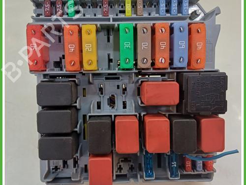 Used Fuse box LANCIA YPSILON (312_) 1.2 Bi-fuel (312.YXA1A) (69 hp) 17313407