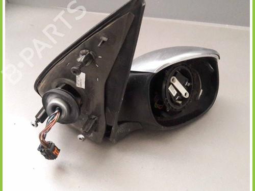 Used Right mirror PEUGEOT 206 Hatchback (2A/C) 1.1 i (60 hp) 13532552