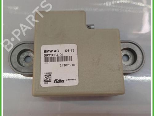 Used Radio Radio BMW X3 (F25) xDrive 20 d (184 hp) 40139057 40139057