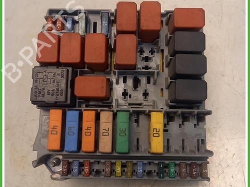 Used Fuse box Fuse box FIAT 500 (312_) 1.2 (312AXA1A) (69 hp) 40076028 40076028