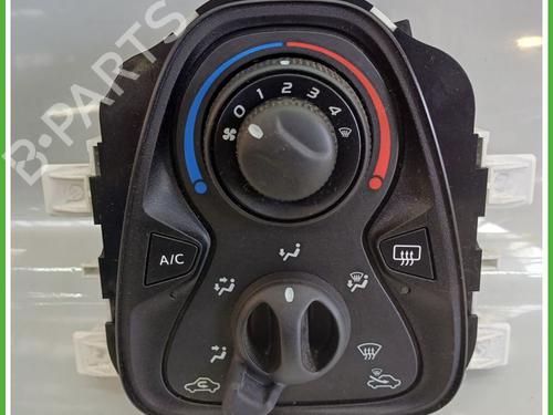 Used Climate control PEUGEOT 108 1.2 (82 hp) 20165119