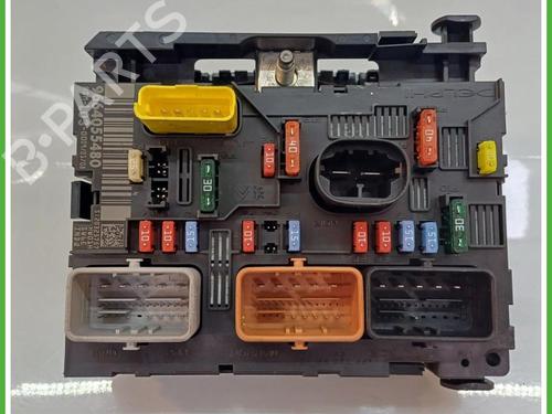 Used Fuse box Fuse box CITROËN C3 I (FC_, FN_) 1.1 i (60 hp) 40139105 40139105