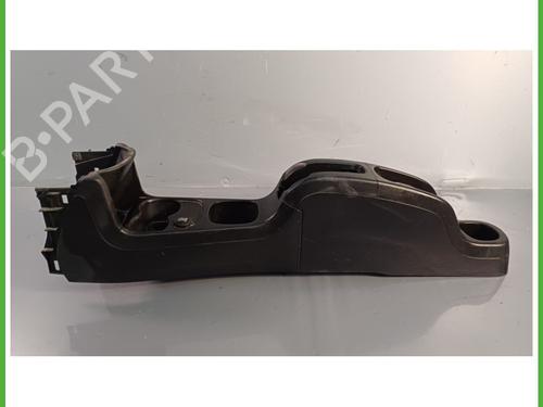 Used Armrest / Center console FIAT PANDA (312_, 319_) 0.9 Natural Power (312PXG1A, 312PYC1A) (86 hp) 18602670