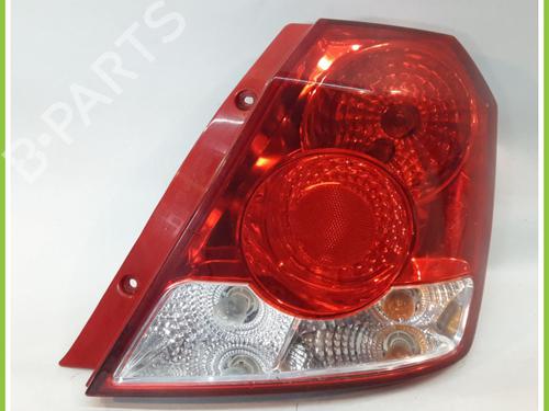 Used Right taillight CHEVROLET AVEO / KALOS Hatchback (T200) 1.4 16V (94 hp) 13629124