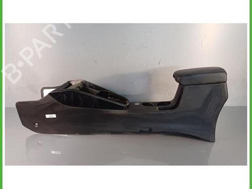 middle-console-kia-stonic-yb-2017-40141493 main image