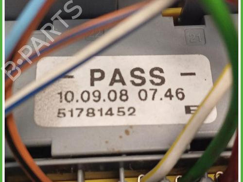 Fuse box FIAT PANDA (169_) 1.2 Natural Power (169.AXB1A) | BP40145060E1 - Image 4