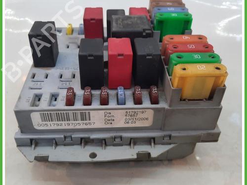 Fuse box LANCIA YPSILON (843_) 1.3 D Multijet (843.AXF11, 843.AXF1A, 843.AXM11,... | BP14454606E1 