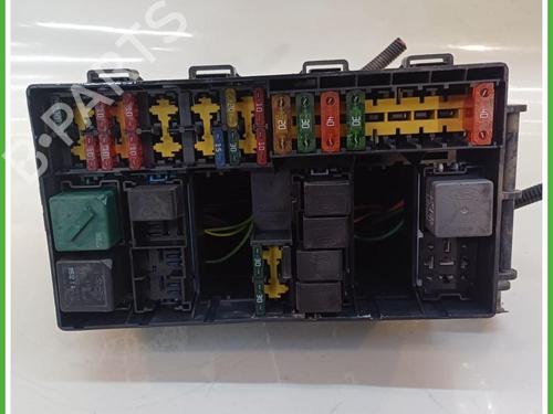 Used Fuse box Fuse box FORD FOCUS I (DAW, DBW) 1.6 16V (100 hp) 40138517 40138517