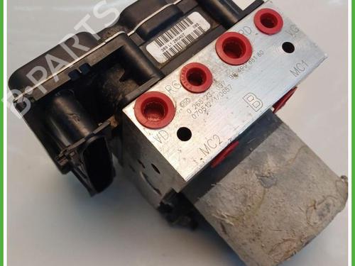 Used ABS pump ABS pump LANCIA PHEDRA (179_) 2.0 D Multijet (179.AXL1B, 179.BXL1B) (136 hp) 40146281 40146281