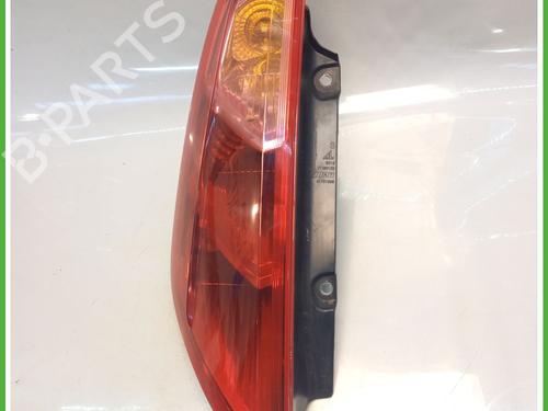 left-taillight-fiat-grande-punto-199_-2005-30697452 main image