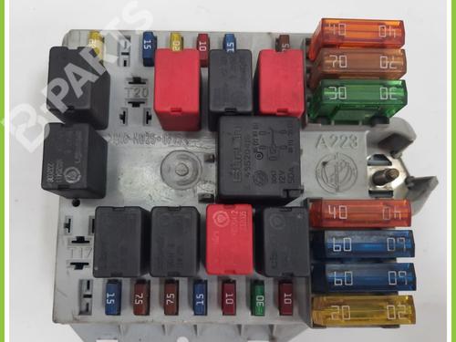 Used Fuse box FIAT PUNTO (188_) 1.3 JTD 16V (70 hp) 11369494