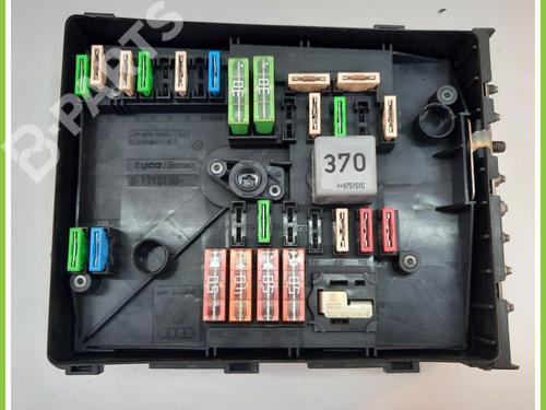 Used Fuse box SEAT ALTEA XL (5P5, 5P8) 1.9 TDI (105 hp) 11370207