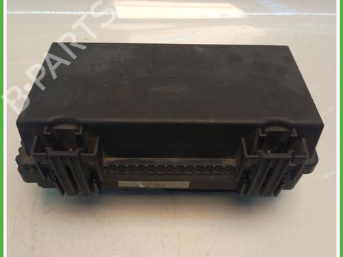 fuse-box-fiat-grande-punto-199_-2005-30198170 main image