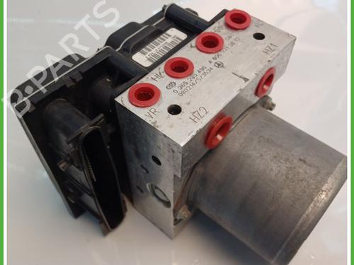 Used ABS pump MERCEDES-BENZ A-CLASS (W169) A 150 (169.031, 169.331) (95 hp) 26495364