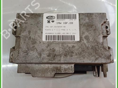 Calculateur moteur (ecu) FIAT PUNTO (176_) 55 1.1 (54 hp) 18667681