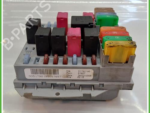 Fuse box LANCIA YPSILON (843_) 1.2 (843.AXA1A) | BP18299482E1 