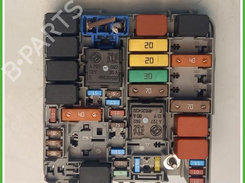 Used Fuse box FIAT GRANDE PUNTO (199_) 1.4 (199AXB11, 199AXB1A, 199BXB1A, 199AXL1A) (77 hp) 30198183