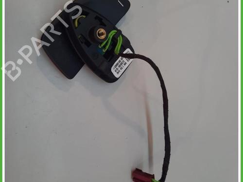 left-front-window-switch-mercedes-benz-gla-class-x156-2013-2014-2015-2016-2017-2018-2019-2020-2021-2022-40132889 main image