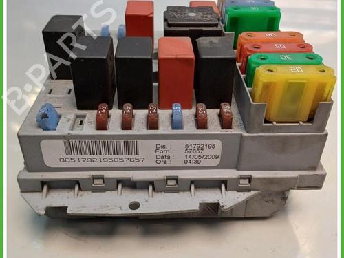Fuse box LANCIA YPSILON (843_) 1.2 (843.AXA1A) | BP40143109E1 - Image 2