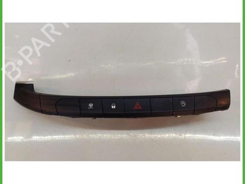 switch-fiat-tipo-hatchback-356_-357_-2016-40142235 main image
