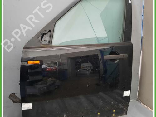 Used Left front door LAND ROVER DISCOVERY III (L319) 2.7 TD 4x4 (190 hp) 25333100