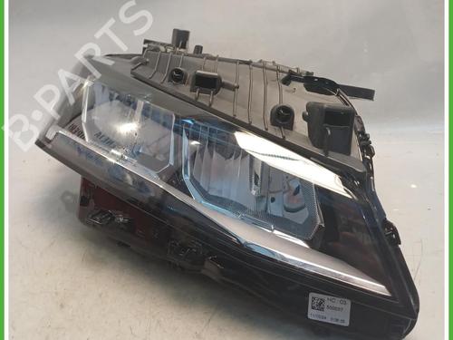 Used Right headlight Right headlight PEUGEOT 308 III (FB_, FH_, FP_, F3_, FM_) PureTech 130 (FPHNSL, FPHNST) (131 hp) 40075450 40075450