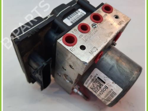 Used ABS pump FIAT BRAVO II (198_) 1.4 (198AXA1B) (90 hp) 13246879