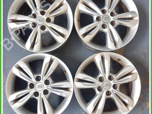 Used Wheel set Wheel set HYUNDAI ix35 (LM, EL, ELH) 1.7 CRDi (116 hp) 40075447 40075447