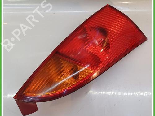 Used Right taillight Right taillight FORD FOCUS I (DAW, DBW) 1.8 Turbo DI / TDDi (90 hp) 40137926 40137926
