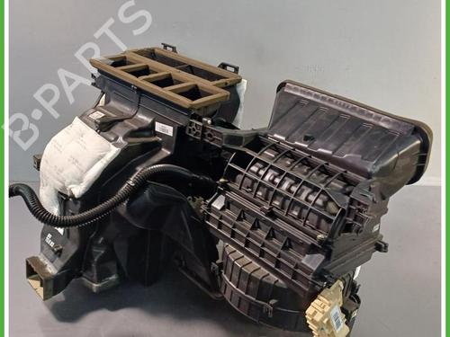 Used Heater matrix box Heater matrix box KIA SORENTO III (UM) 2.2 CRDi (200 hp) 40143852 40143852