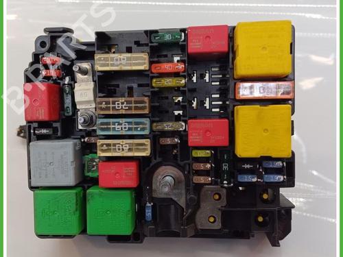 Used Fuse box Fuse box PEUGEOT 208 I (CA_, CC_) 1.2 VTI 82 (82 hp) 40139276 40139276