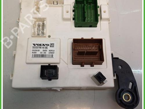 Used Control unit Control unit VOLVO XC60 II (246) B4 Mild-Hybrid (197 hp) 40143215 40143215