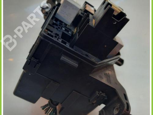 Fuse box TOYOTA YARIS (_P1_) 1.0 (SCP10_, SCP10R) | BP11822408E1 