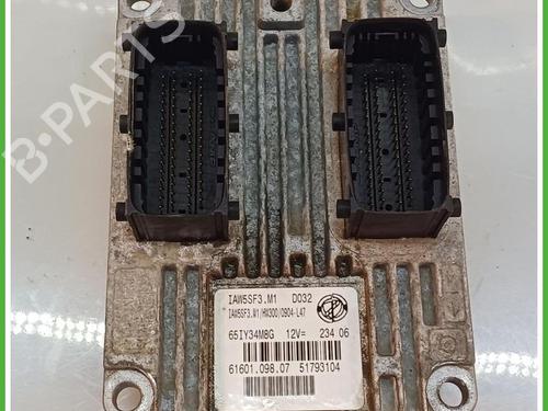 Used Engine control unit (ECU) Engine control unit (ECU) FIAT GRANDE PUNTO (199_) 1.2 (65 hp) 40137588 40137588